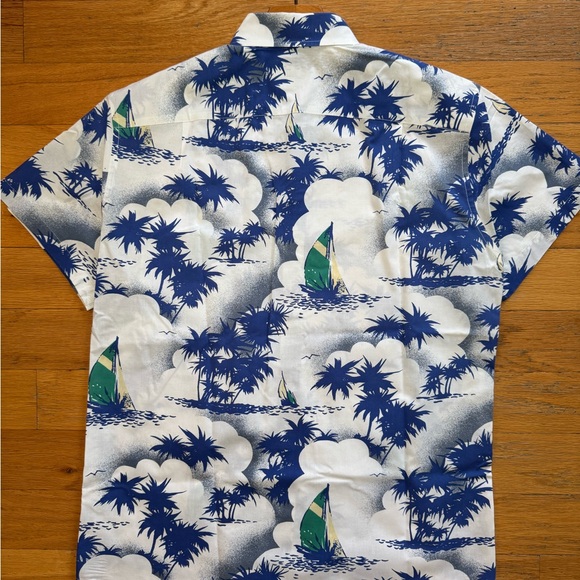 Men’s J. Crew Short Sleeve Button Down Shirt - Size Smalll - Picture 3 of 5